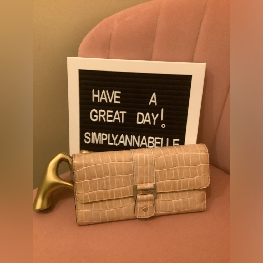 Crocodile style wallet